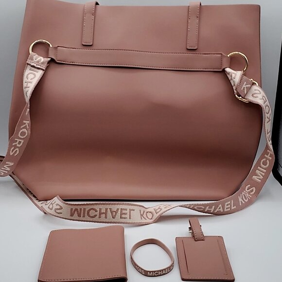 Michael Kors Tote Bag 4 Piece Bundle Blush Gold NWOT - Picture 4 of 15